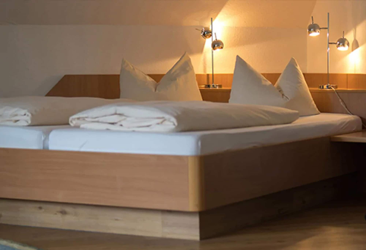 Bedroom 4, Hotel Linde Durbach, Ortenaukreis