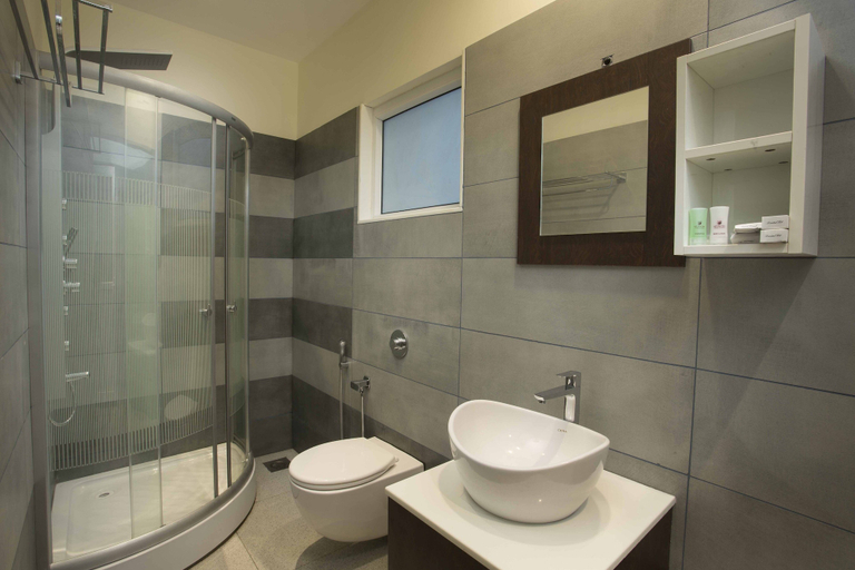 Bathroom 3, Foggy Knolls Resort, Idukki