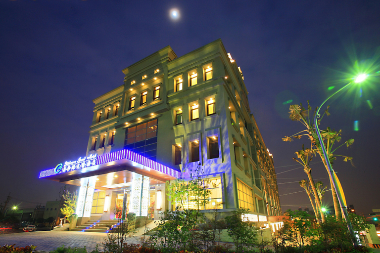 Exterior & Views 2, Shinkansen Grand Hotel, Taichung