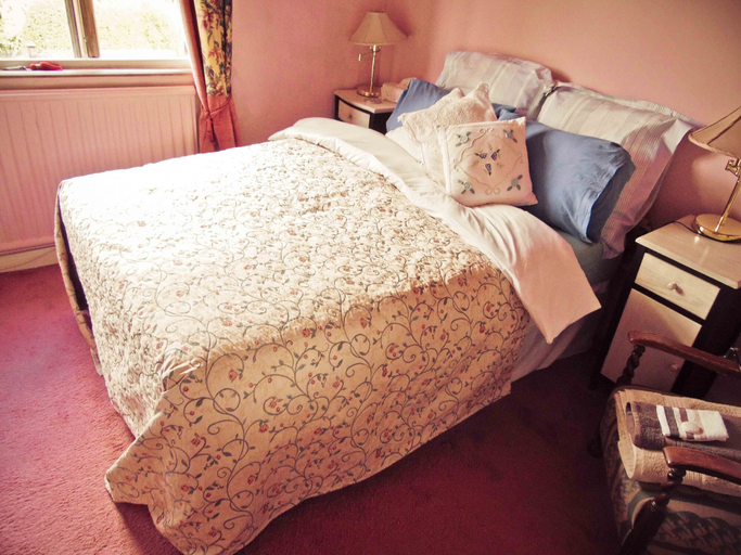 Bedroom 2, Yew Tree House, Worcestershire