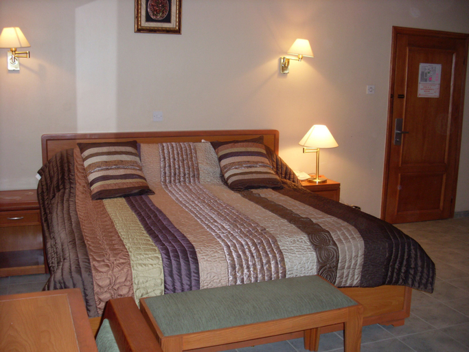 Bedroom 3, Welcome Centre & Hotels, Mushin