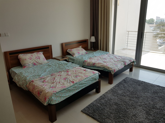 Bedroom 2, Luxury villa with private pier, Zallaq