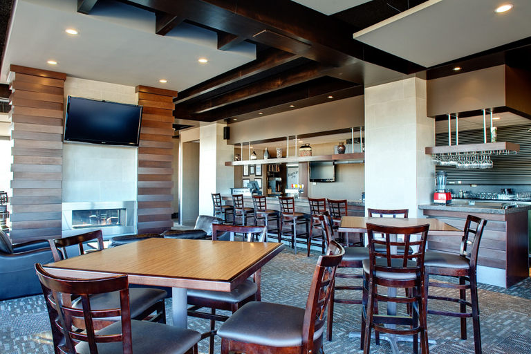 Food & Drinks 5, Best Western Plus City Centre Inn, Division No. 11