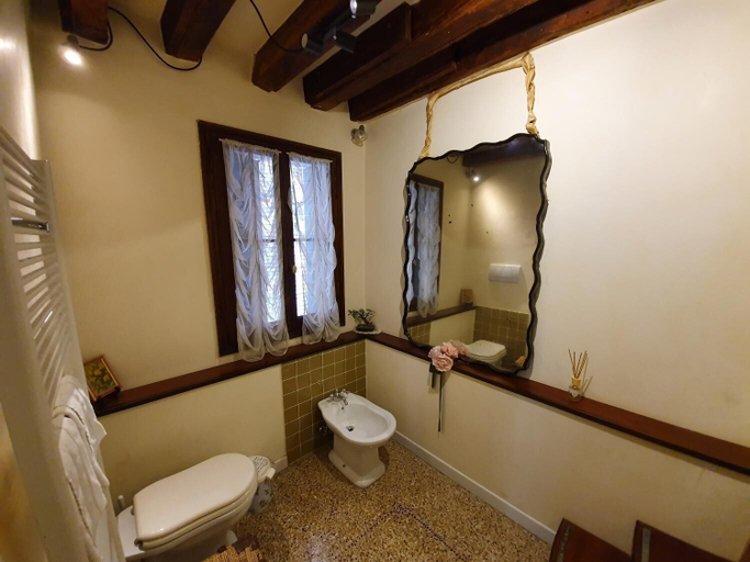 Bathroom 4, Alloggi alla Rivetta, Venezia