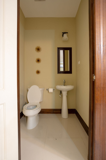 Bathroom 3, The Acreage of Drumblair