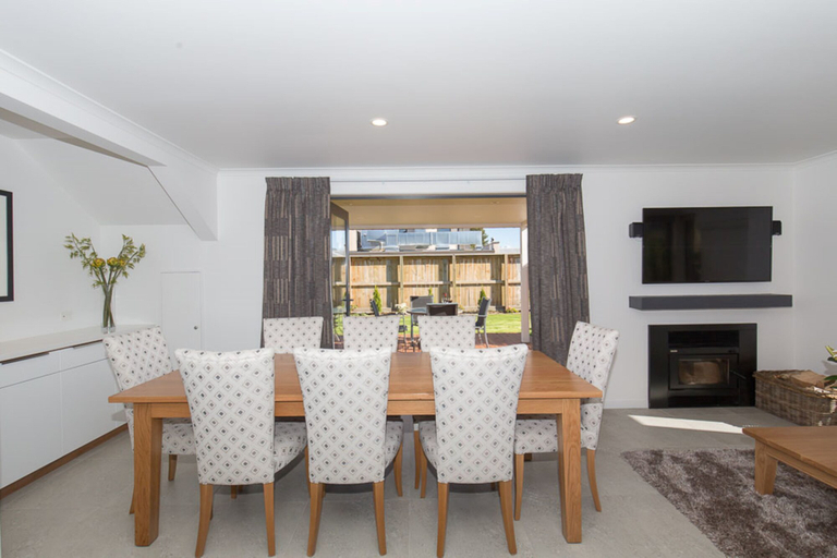 Others 5, Upton Heights, Queenstown-Lakes
