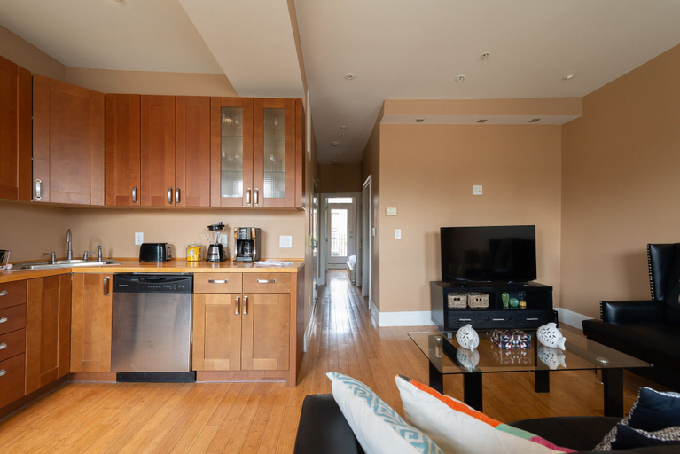 Others 4, Pelicanstay in Boston Bay Village, Boston