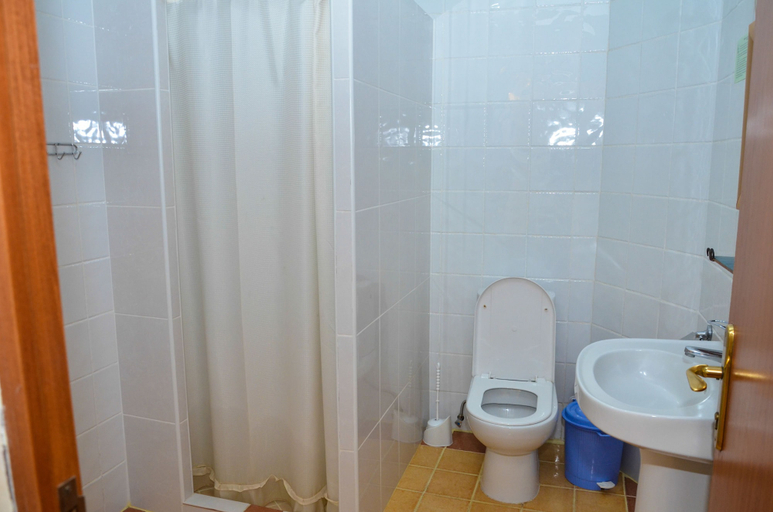 Bathroom 4, Hotel Mirhav