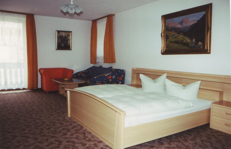 Bedroom 4, Gasthof Turm, Wunsiedel im Fichtelgebirge