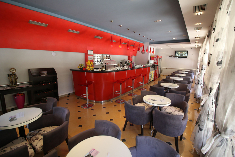 Food & Drinks 5, Hotel Orestiada, Beratit