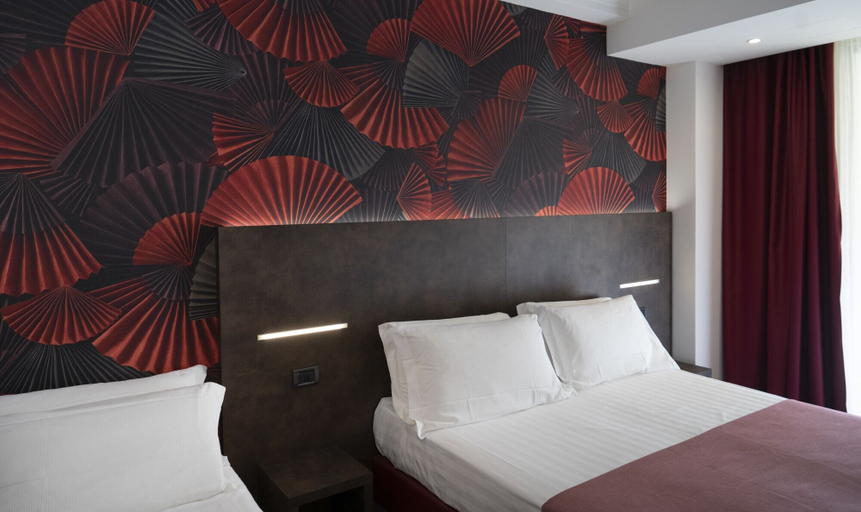 Bedroom 4, Residence Queen, Rimini