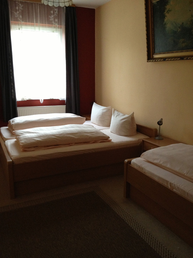 Bedroom 3, Gasthof Turm, Wunsiedel im Fichtelgebirge