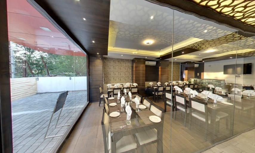 Food & Drinks 5, Hotel Grandeur, Pune