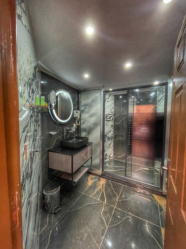 Bathroom 3, Rum Oasis Luxury Camp, Quaira