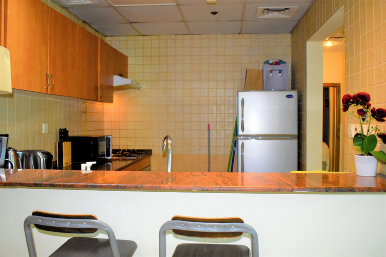 Private kitchenette 4, 2 Bedrooms Apartment in Marina Diamond 4, Dubai