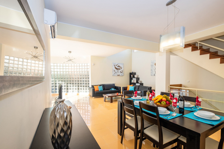 Food & Drinks 5, Villa Acapulco, Albufeira