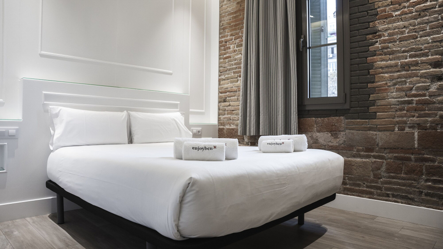 Bedroom 3, Enjoybcn Miro Apartments, Barcelona