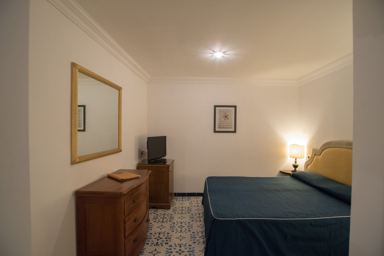 Bedroom 3, Hotel Posa Posa, Salerno