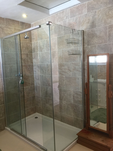 Bathroom 3, St Peters Bed and Breakfast, Kent