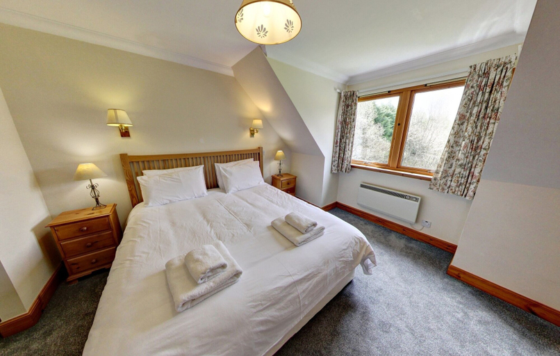 Bedroom 2, Stob Binnein Cottage, Stirling