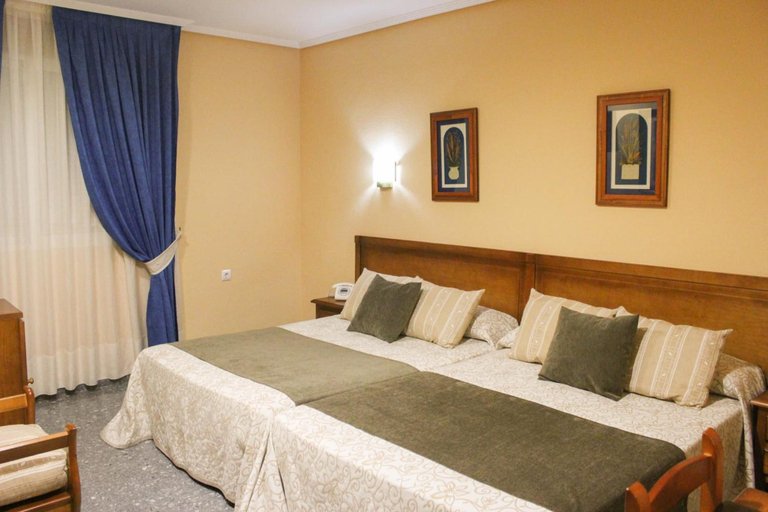 Bedroom 2, Hospedium Hotel Don José, Alicante