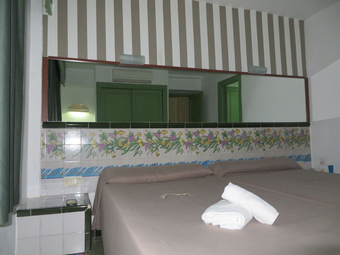 Bathroom 5, Destinos de Sol Roquetas de Mar Apartamentos, Almería