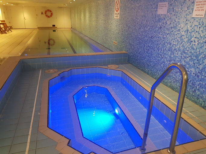 Sport & Beauty 4, Chatswood Hotel In Mantra Building, Sydney