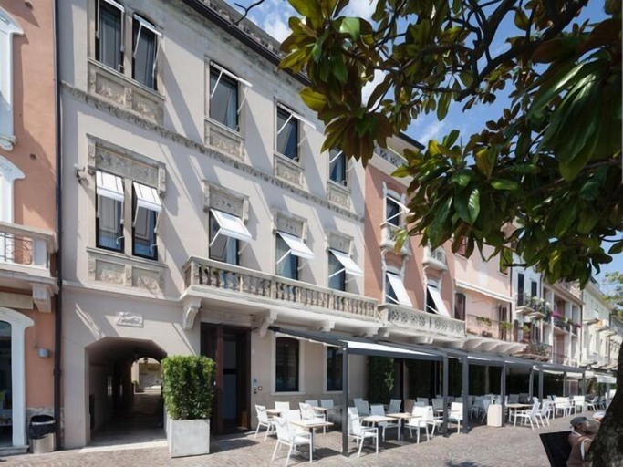 Exterior & Views 2, Locanda del Benaco, Brescia