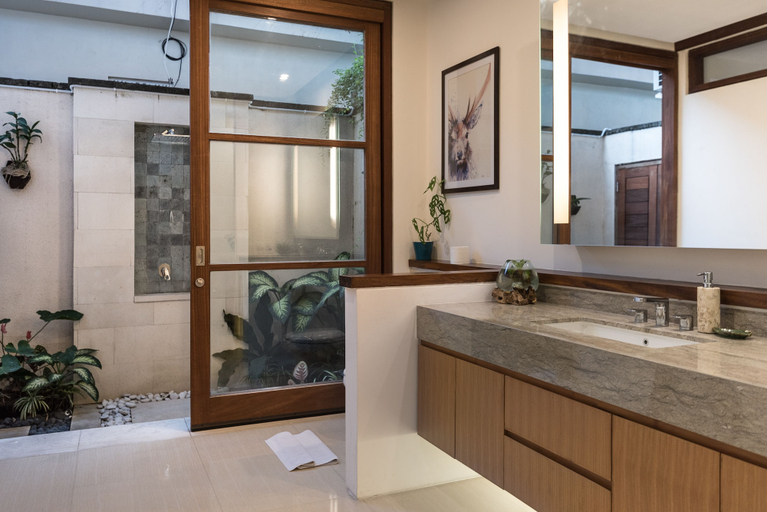 Bathroom 4, Villa Rusa Biru, Badung