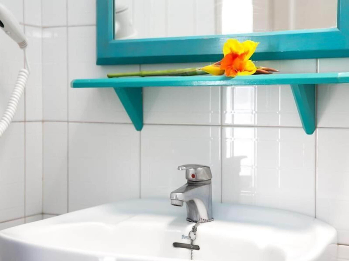 Bathroom 4, Apartamentos LIVVO Oasis, Las Palmas