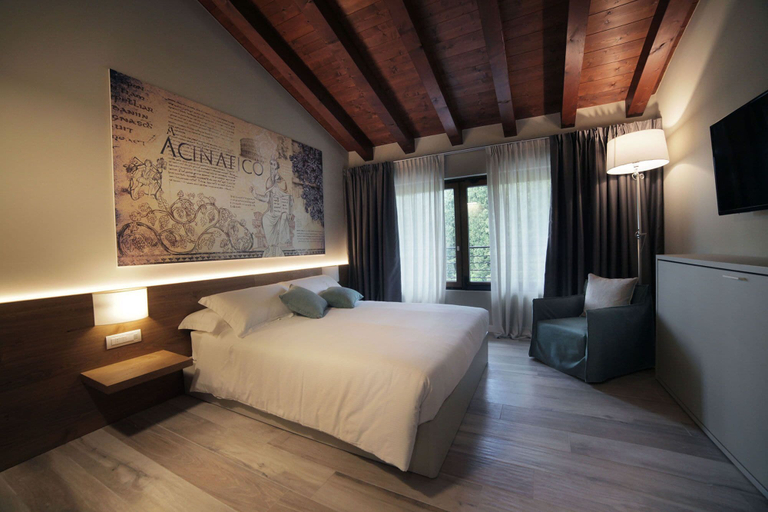 Bedroom 4, Agriturismo Acinatico Wine Relais, Verona
