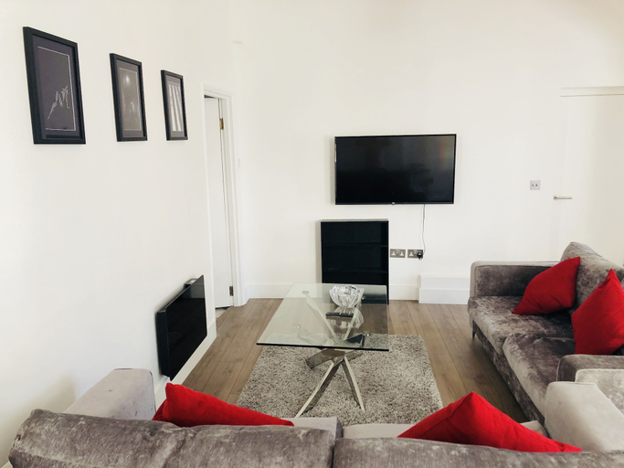 Others 5, Spacious & Modern 2 Bed Apartment at Knightsbridge London, London