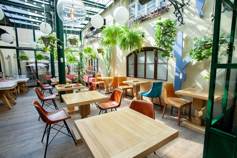 Food & Drinks 5, Little King Hotel U Malvaze, Praha 1