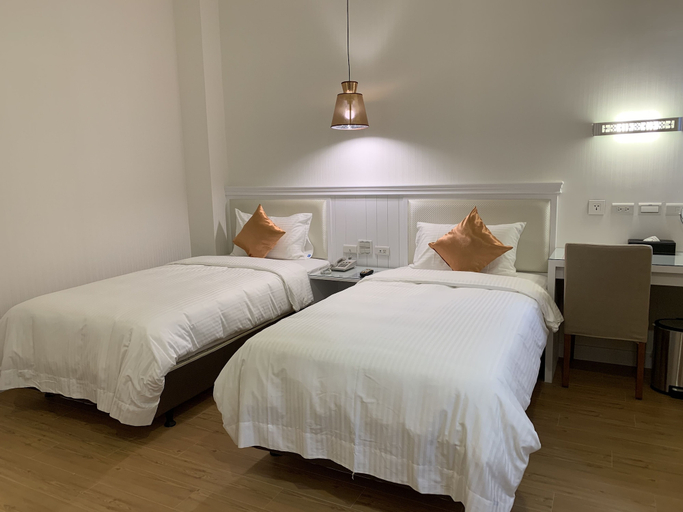 Bedroom 3, Joy Hotel, Taitung