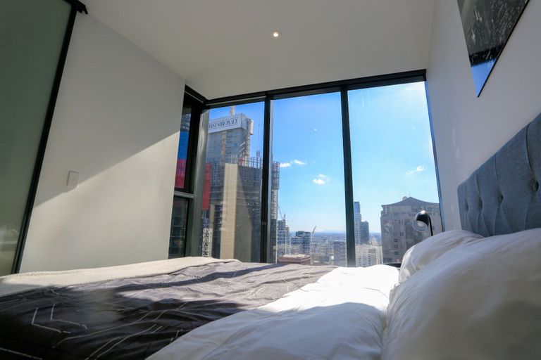 Bedroom 3, Stunning Newly Furnished 2 Bedrooms Apartment, Melbourne