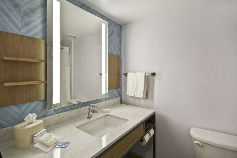 Bedroom 27