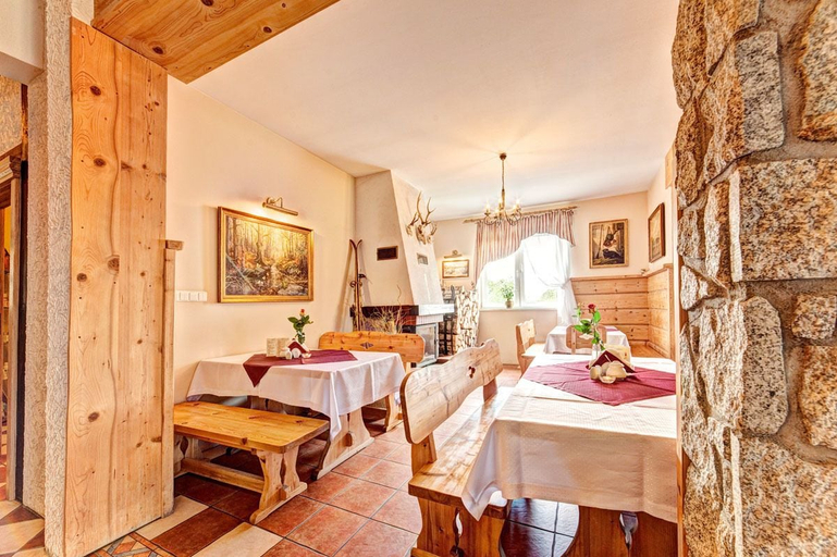 Bedroom 3, Pensjonat Karkonoski SPA, Jelenia Góra