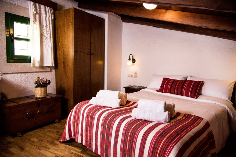 Bedroom 3, Villa Archanes, Crete