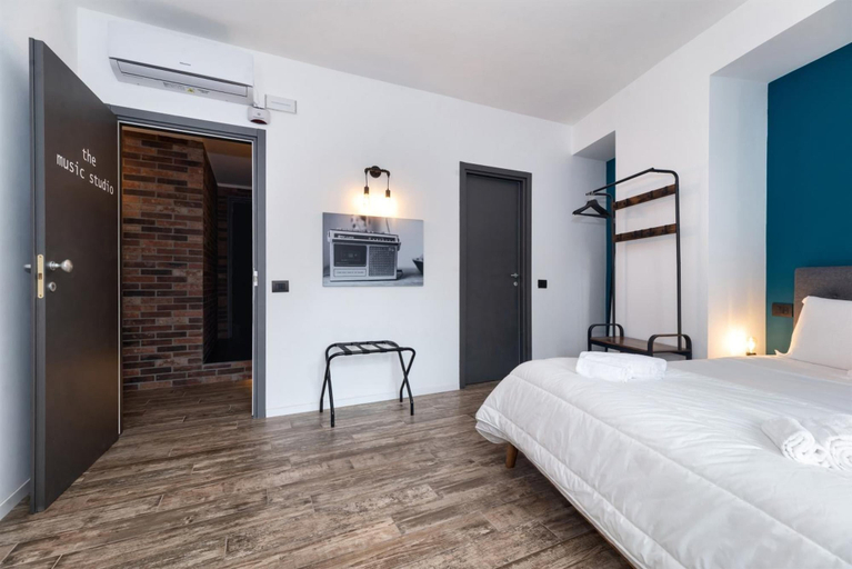 Bedroom 5, co.sleep, Rome
