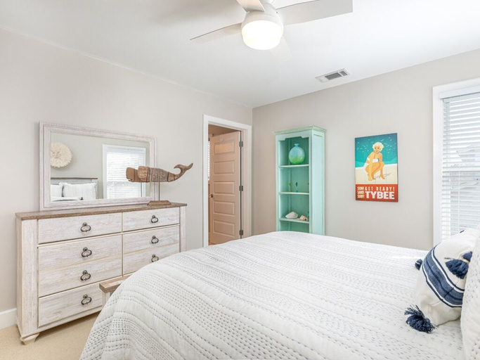 Bedroom 2, Tide The Knot, Chatham