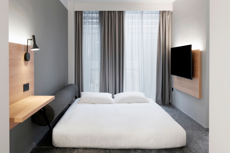 Bedroom 3, Moxy Manchester City Centre, Manchester