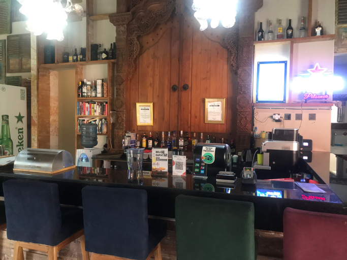 Food & Drinks 8
