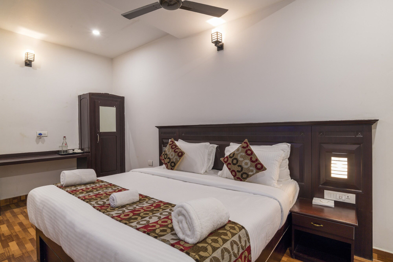 Bedroom 3, Warmth Lake Haven, Alappuzha