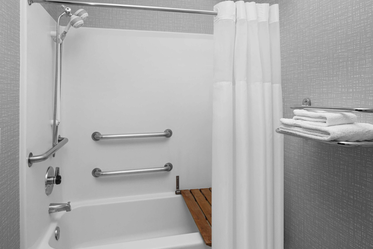 Bathroom 4, Hampton Inn Phoenix-Biltmore, Maricopa