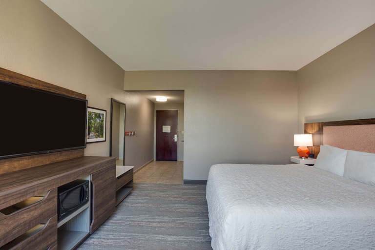 Bedroom 3, Hampton Inn & Suites Ft. Lauderdale/Miramar, Broward