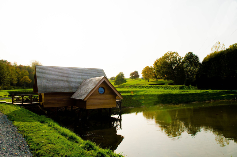 Exterior & Views 2, AquaLodge, Namur
