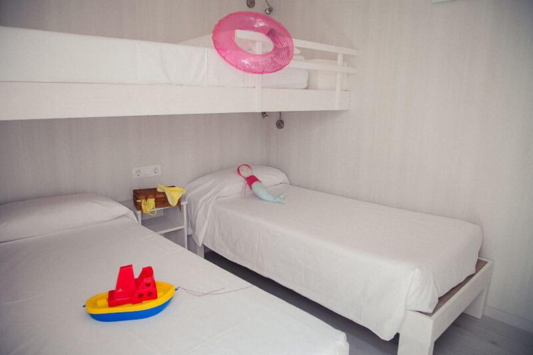 Bedroom 3, Camping Sènia Caballo de Mar, Barcelona