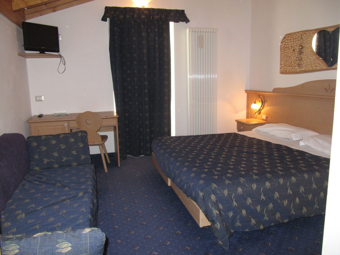 Bedroom 2, Hotel Garni Relax, Trento