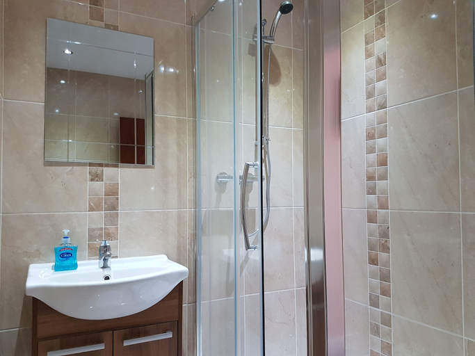 Bathroom 3, GRANT ROOMS, Derry and Strabane