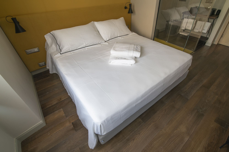 Bedroom 5, The Place, Roma